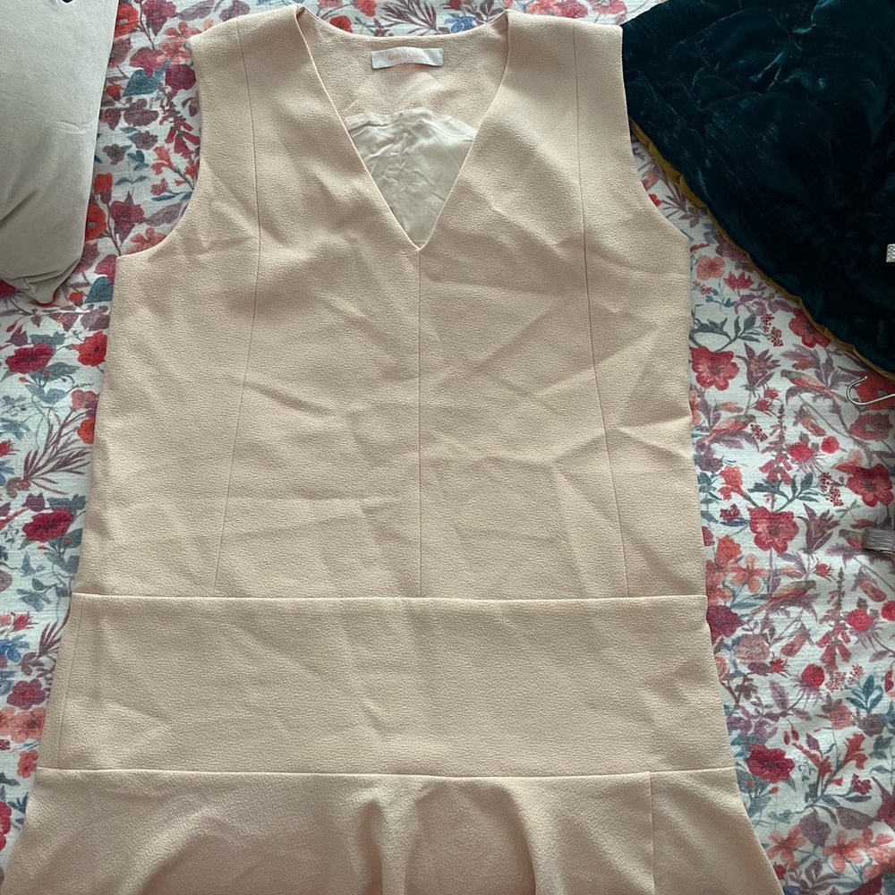 See By Chloe Pale peach V-Neck Sheath Mini Dress
